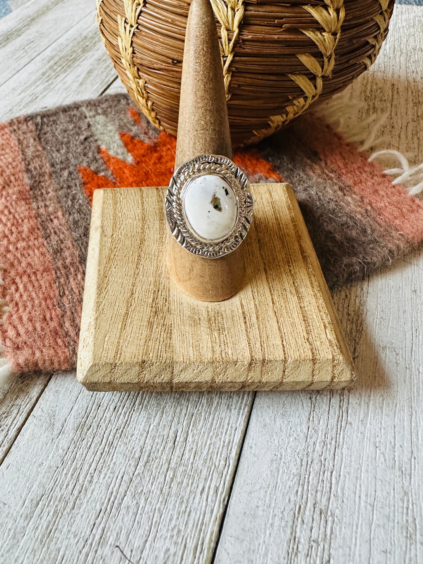 Navajo Sterling Silver And White Buffalo Ring Size 7.25